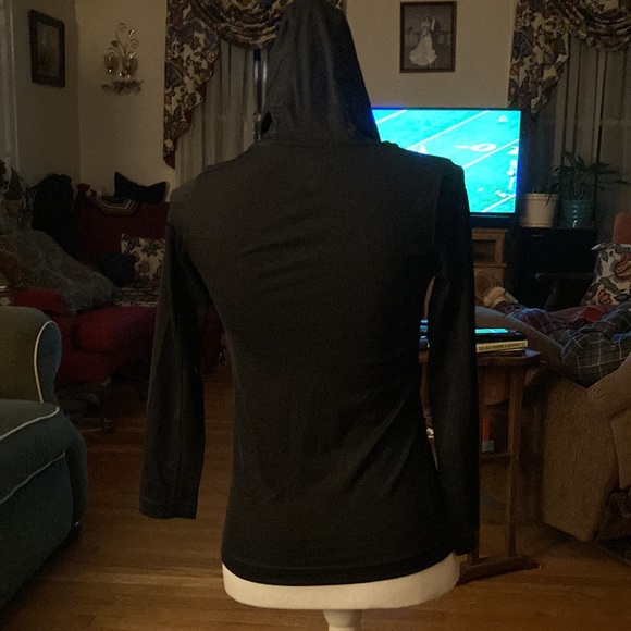 Nike Dri Fit Pullover - Picture 2 of 3